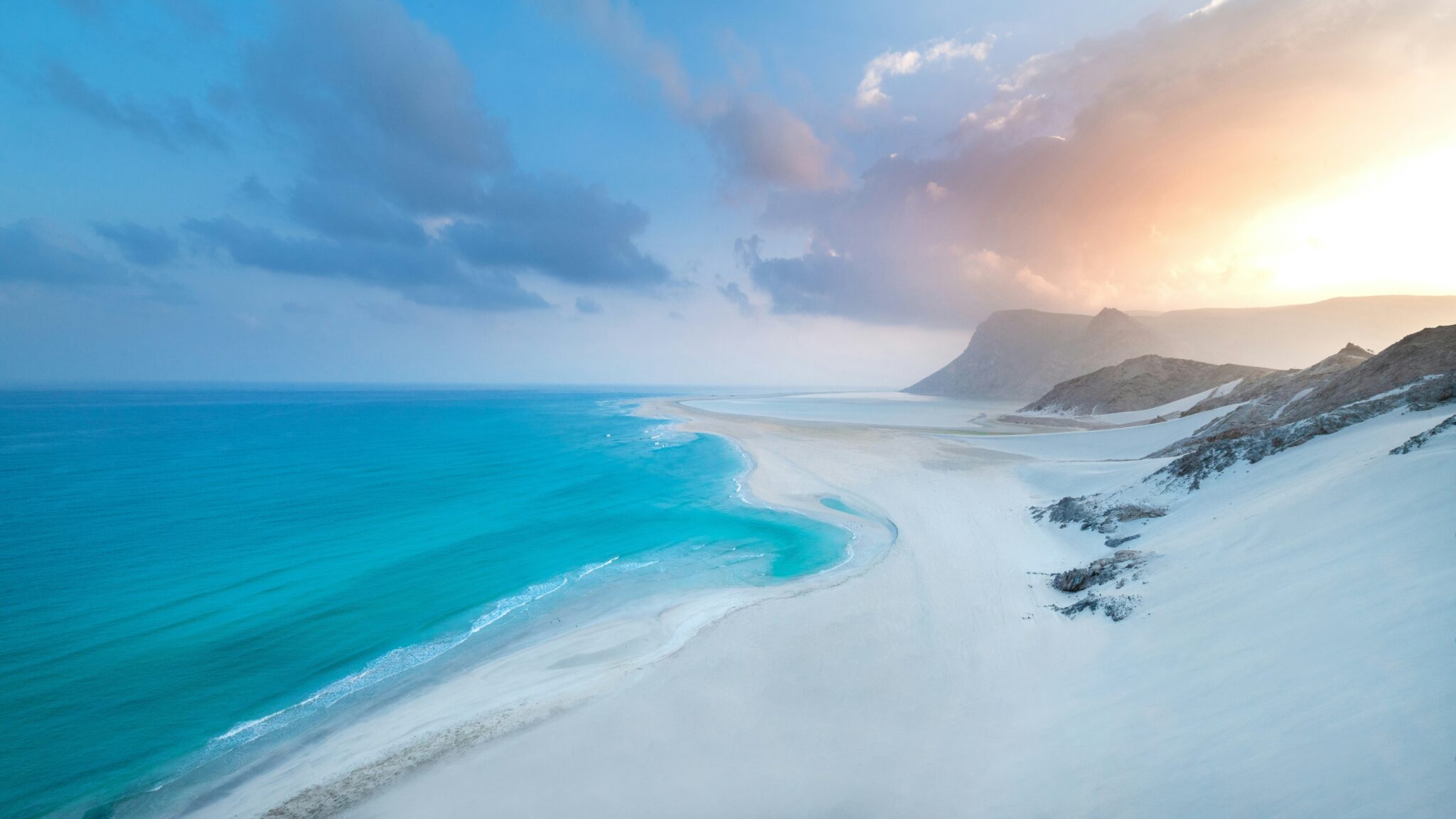 TRAVEL TO SOCOTRA